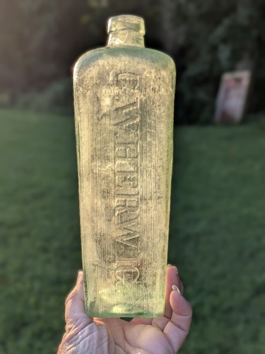 Antica bottiglia gin cassa - , a